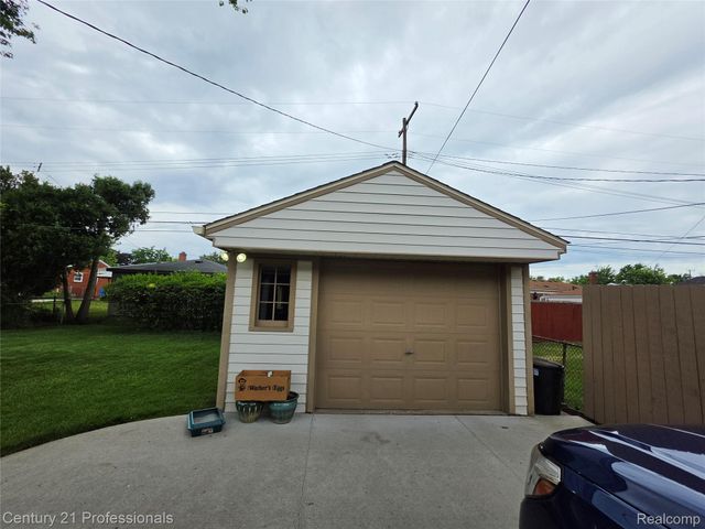 29421 Mark Avenue, Madison Heights, MI 48071