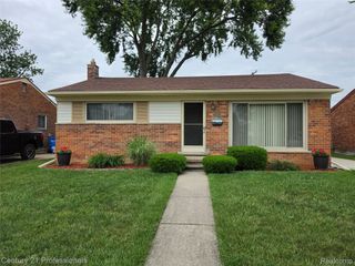 29421 Mark Avenue, Madison Heights, MI 48071