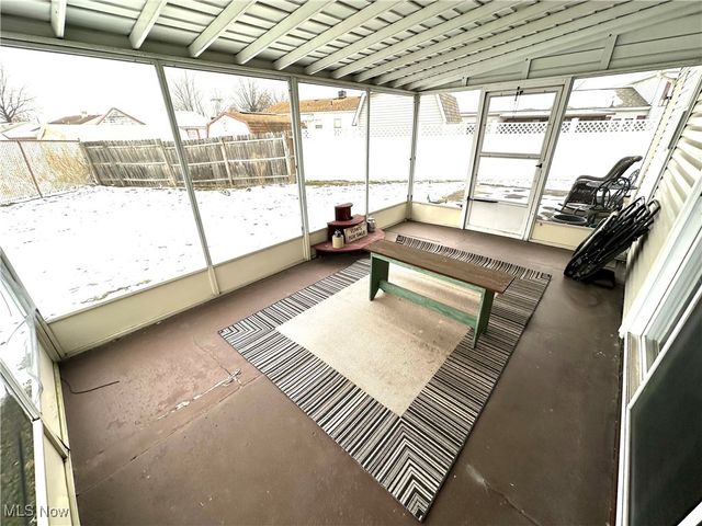 5604 Colgate Avenue, Austintown, OH 44515