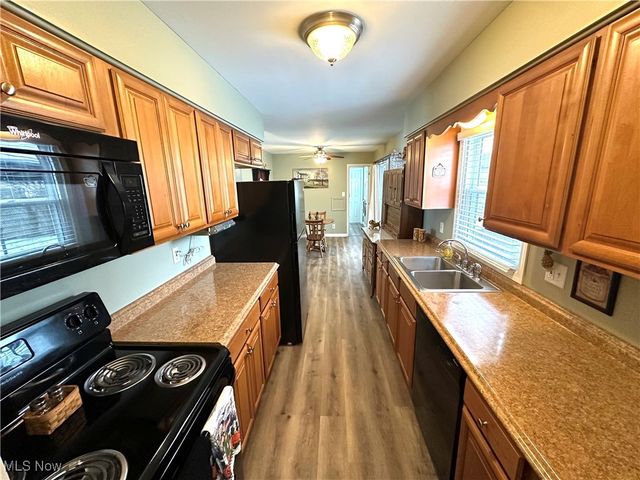 5604 Colgate Avenue, Austintown, OH 44515