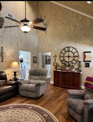 8215 Canja Drive, Fort Worth, TX 76126