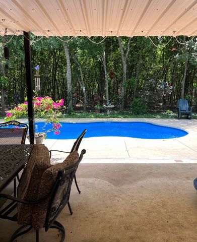 8215 Canja Drive, Fort Worth, TX 76126