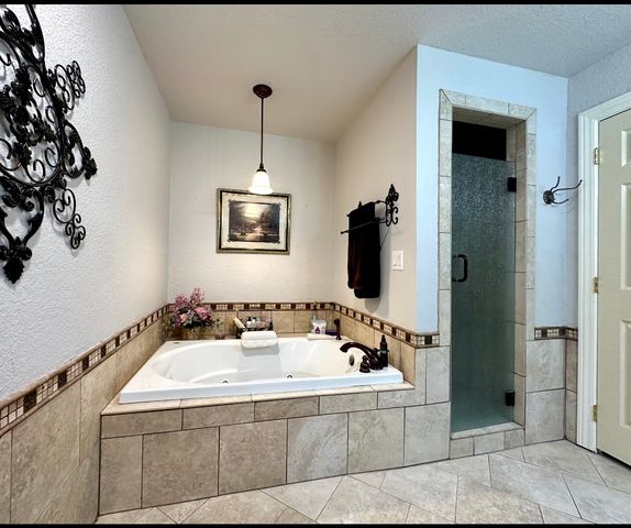 8215 Canja Drive, Fort Worth, TX 76126