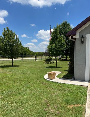 8215 Canja Drive, Fort Worth, TX 76126