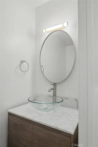 10793 Ashton 14, Los Angeles, CA 90024