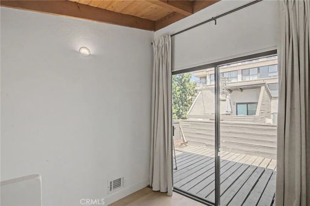 10793 Ashton 14, Los Angeles, CA 90024