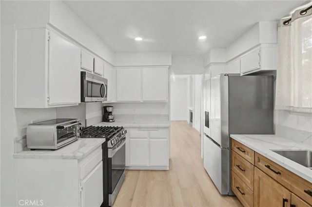 10793 Ashton 14, Los Angeles, CA 90024
