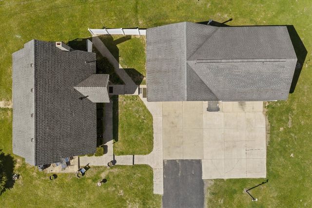 26016 Yankee Street, Edwardsburg, MI 49112