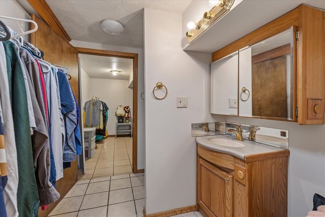 26016 Yankee Street, Edwardsburg, MI 49112