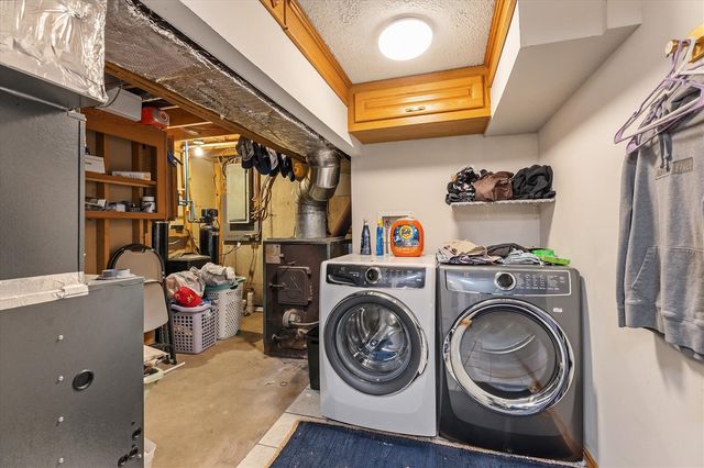 26016 Yankee Street, Edwardsburg, MI 49112