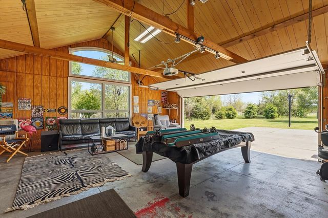 26016 Yankee Street, Edwardsburg, MI 49112