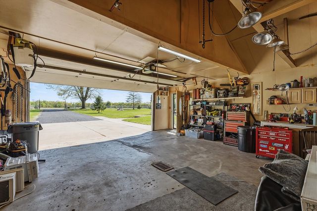 26016 Yankee Street, Edwardsburg, MI 49112