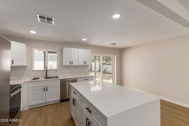 3121 N 35TH Drive, Phoenix, AZ 85019