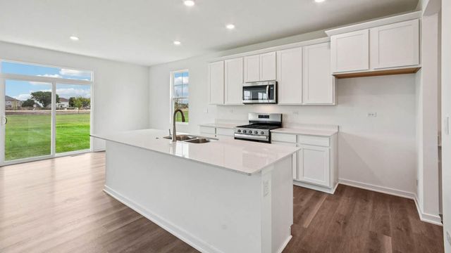 7639 W 107th Place, Crown Point, IN 46307