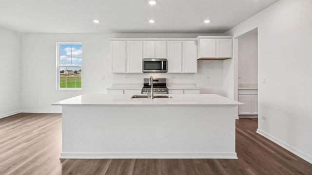 7639 W 107th Place, Crown Point, IN 46307