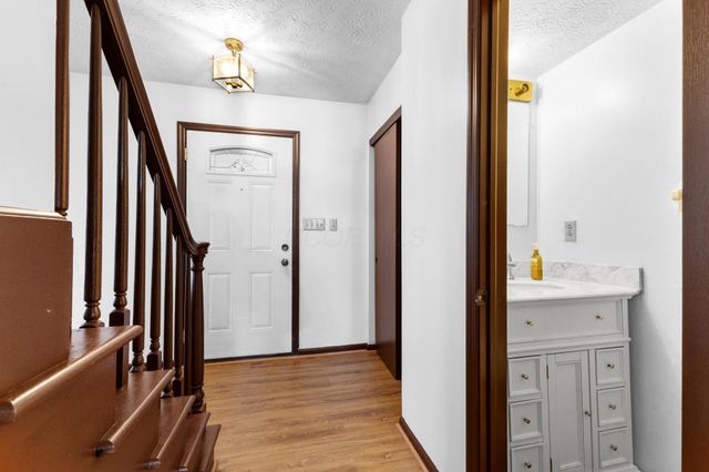 2817 Bella Via Avenue, Columbus, OH 43231