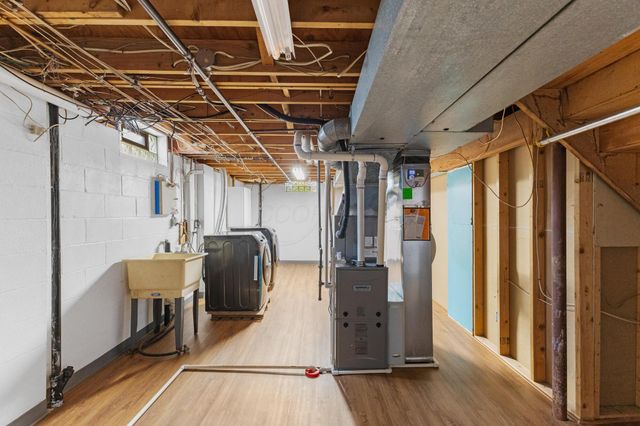 2817 Bella Via Avenue, Columbus, OH 43231