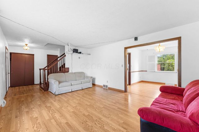 2817 Bella Via Avenue, Columbus, OH 43231