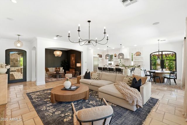 4261 E ANDRE Avenue, Gilbert, AZ 85298