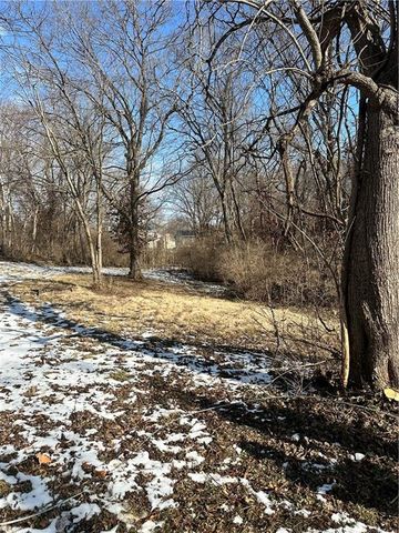 8340 E 73rd Terrace, Kansas City, MO 64133