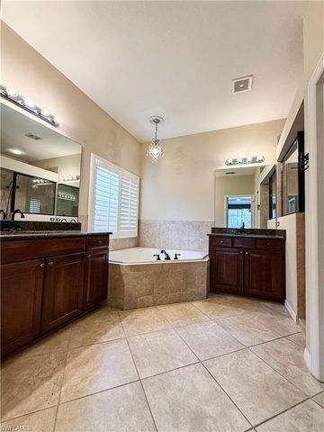 2822 Via Piazza LOOP, Fort Myers, FL 33905