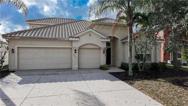 2822 Via Piazza LOOP, Fort Myers, FL 33905