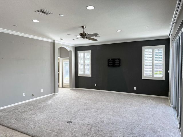 2822 Via Piazza LOOP, Fort Myers, FL 33905