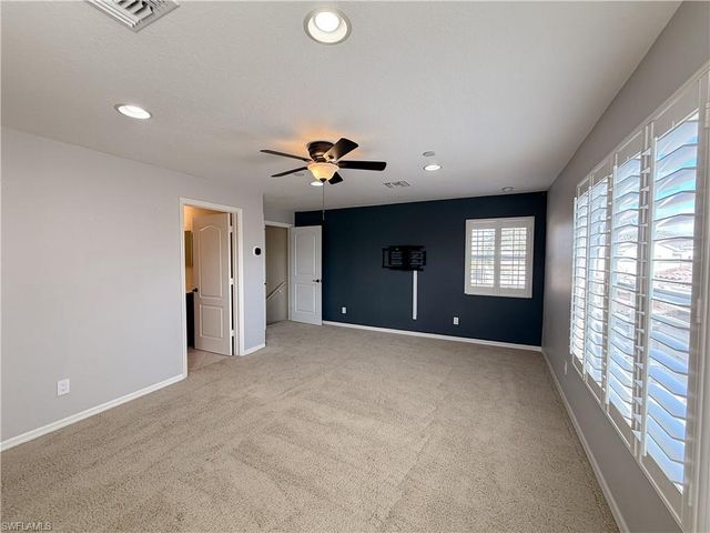 2822 Via Piazza LOOP, Fort Myers, FL 33905