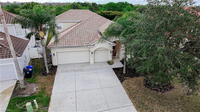 2822 Via Piazza LOOP, Fort Myers, FL 33905
