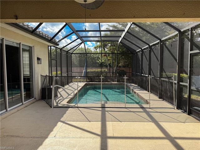 2822 Via Piazza LOOP, Fort Myers, FL 33905