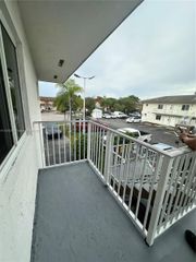 2300 W 66th Pl 9, Hialeah, FL 33016