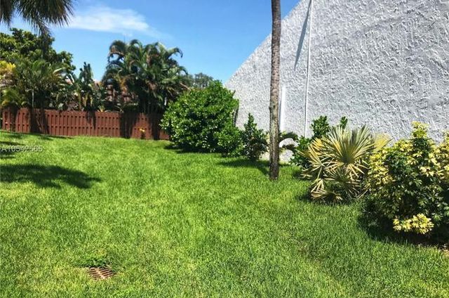 414 NE 195th Street 414, Miami, FL 33179