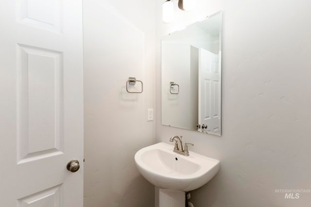 3190 S Maple Ranch Way, Nampa, ID 83686