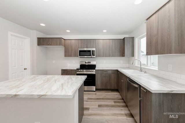 3190 S Maple Ranch Way, Nampa, ID 83686