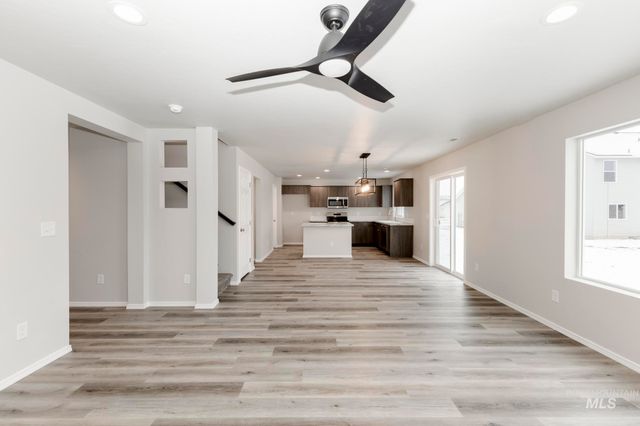 3190 S Maple Ranch Way, Nampa, ID 83686