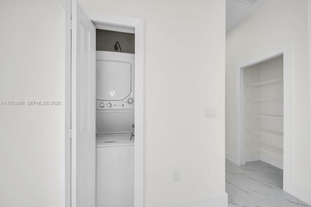 4003 10th ST SW, Lehigh Acres, FL 33976