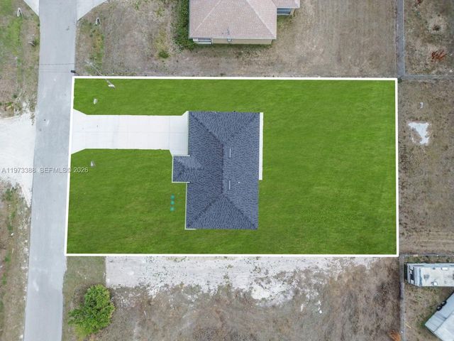 4003 10th ST SW, Lehigh Acres, FL 33976