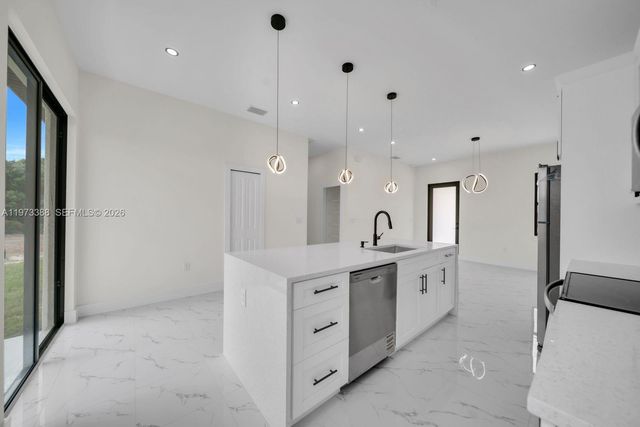 4003 10th ST SW, Lehigh Acres, FL 33976