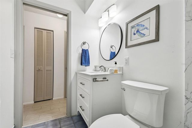 3500 EL CONQUISTADOR PARKWAY 301, Bradenton, FL 34210