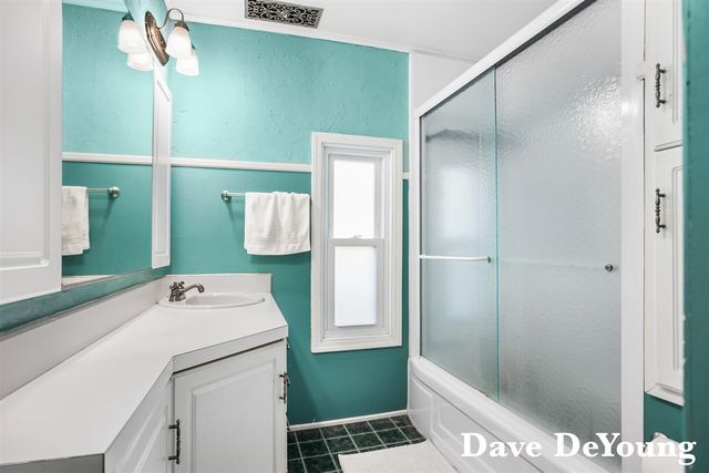 303 W Main Avenue, Zeeland, MI 49464