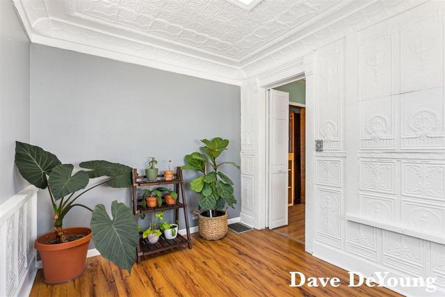 303 W Main Avenue, Zeeland, MI 49464