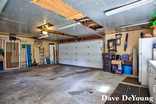 303 W Main Avenue, Zeeland, MI 49464