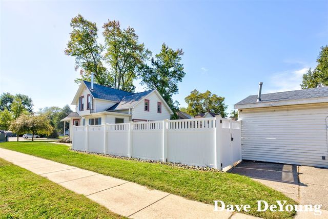 303 W Main Avenue, Zeeland, MI 49464