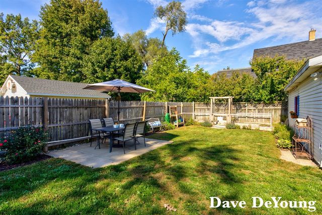 303 W Main Avenue, Zeeland, MI 49464