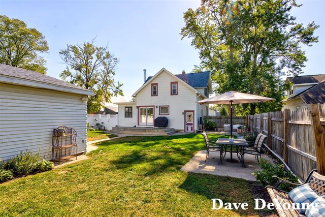 303 W Main Avenue, Zeeland, MI 49464