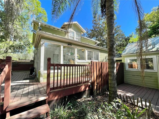 1035 NE 3RD AVENUE, Gainesville, FL 32601