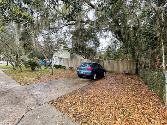 1035 NE 3RD AVENUE, Gainesville, FL 32601
