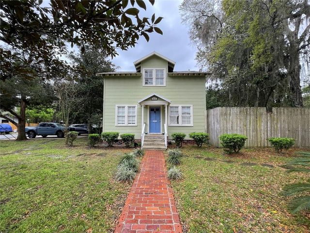 1035 NE 3RD AVENUE, Gainesville, FL 32601