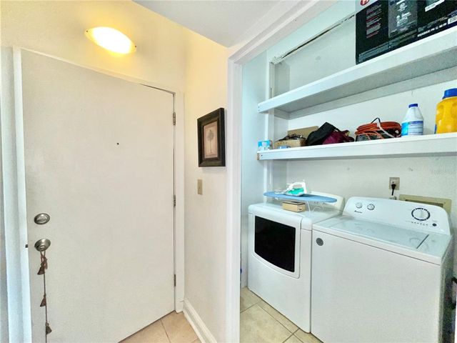 1035 NE 3RD AVENUE, Gainesville, FL 32601