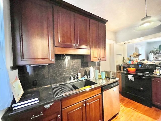 1035 NE 3RD AVENUE, Gainesville, FL 32601